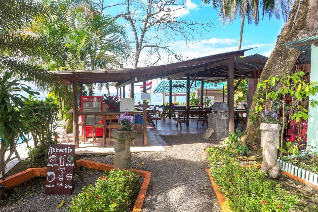 Cabinas Arrecife Cahuita Exterior photo